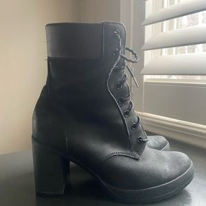 Timberland black boots